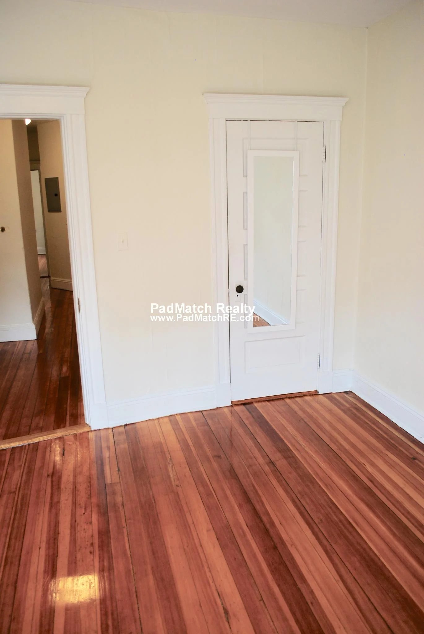 3 split bed, 1 bath apartment for rent at 11 Mount Hood Rd Unit 4, Brighton — photo 15 of 17
