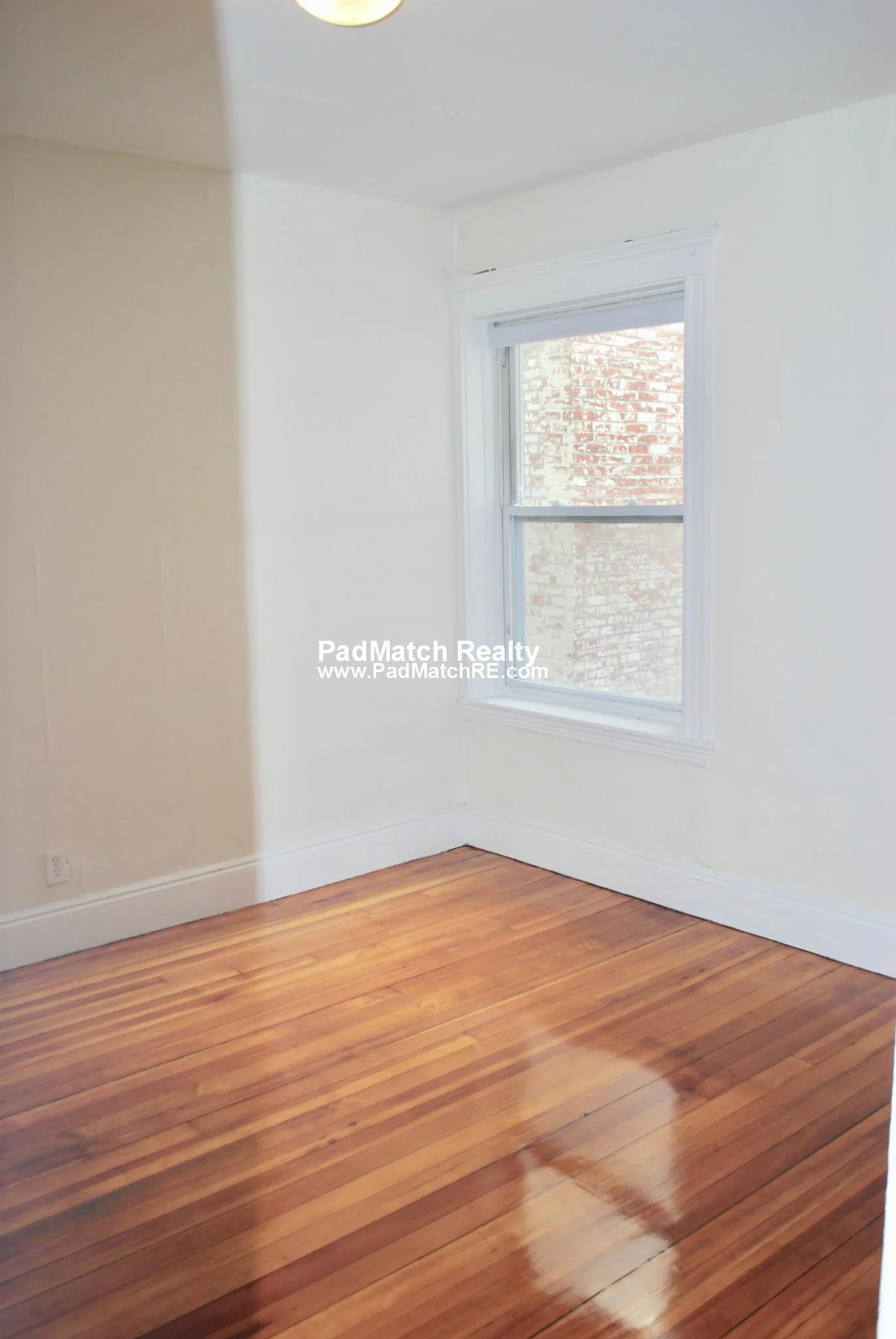 3 split bed, 1 bath apartment for rent at 11 Mount Hood Rd Unit 4, Brighton — photo 11 of 17