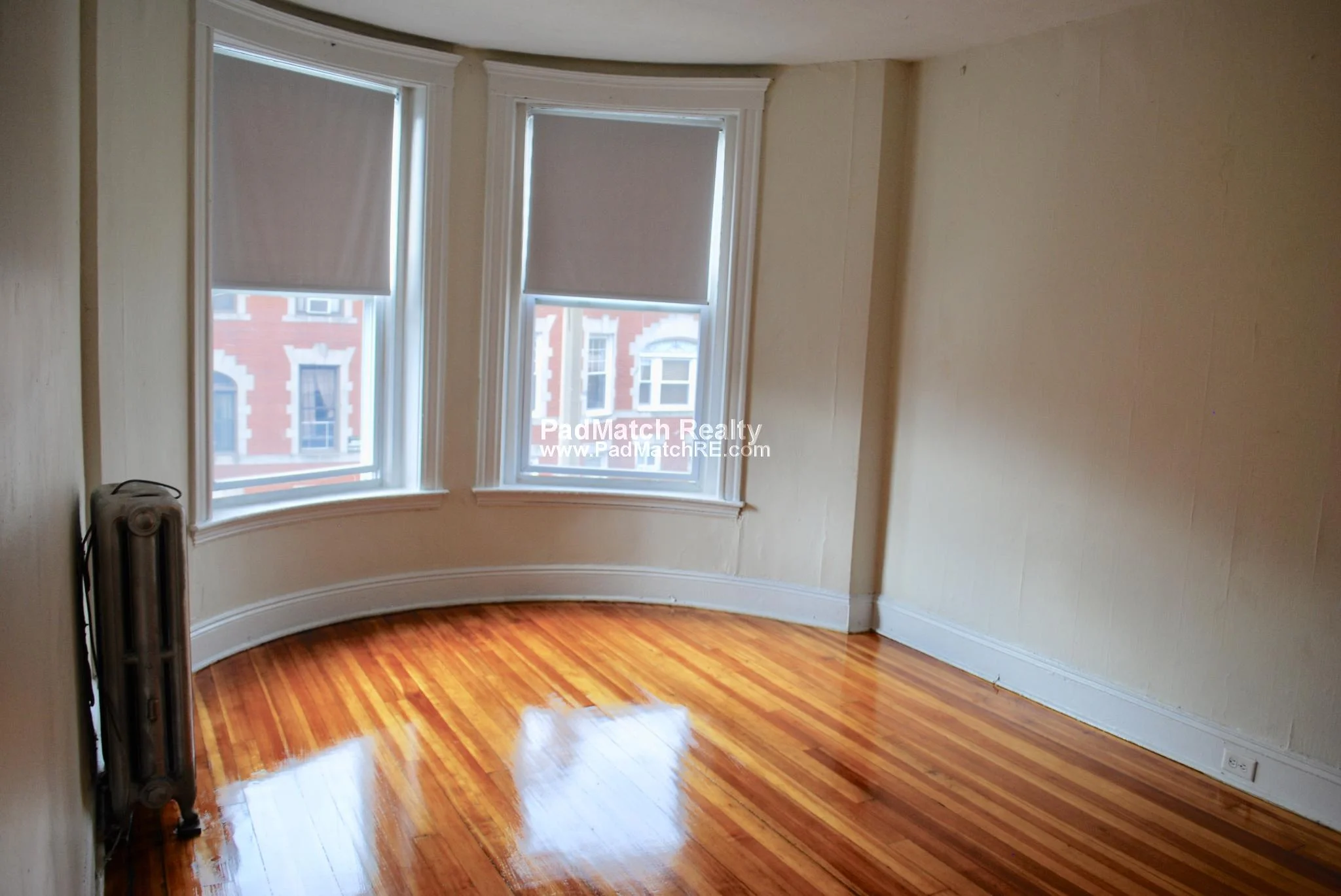 3 split bed, 1 bath apartment for rent at 11 Mount Hood Rd Unit 4, Brighton — photo 1 of 17