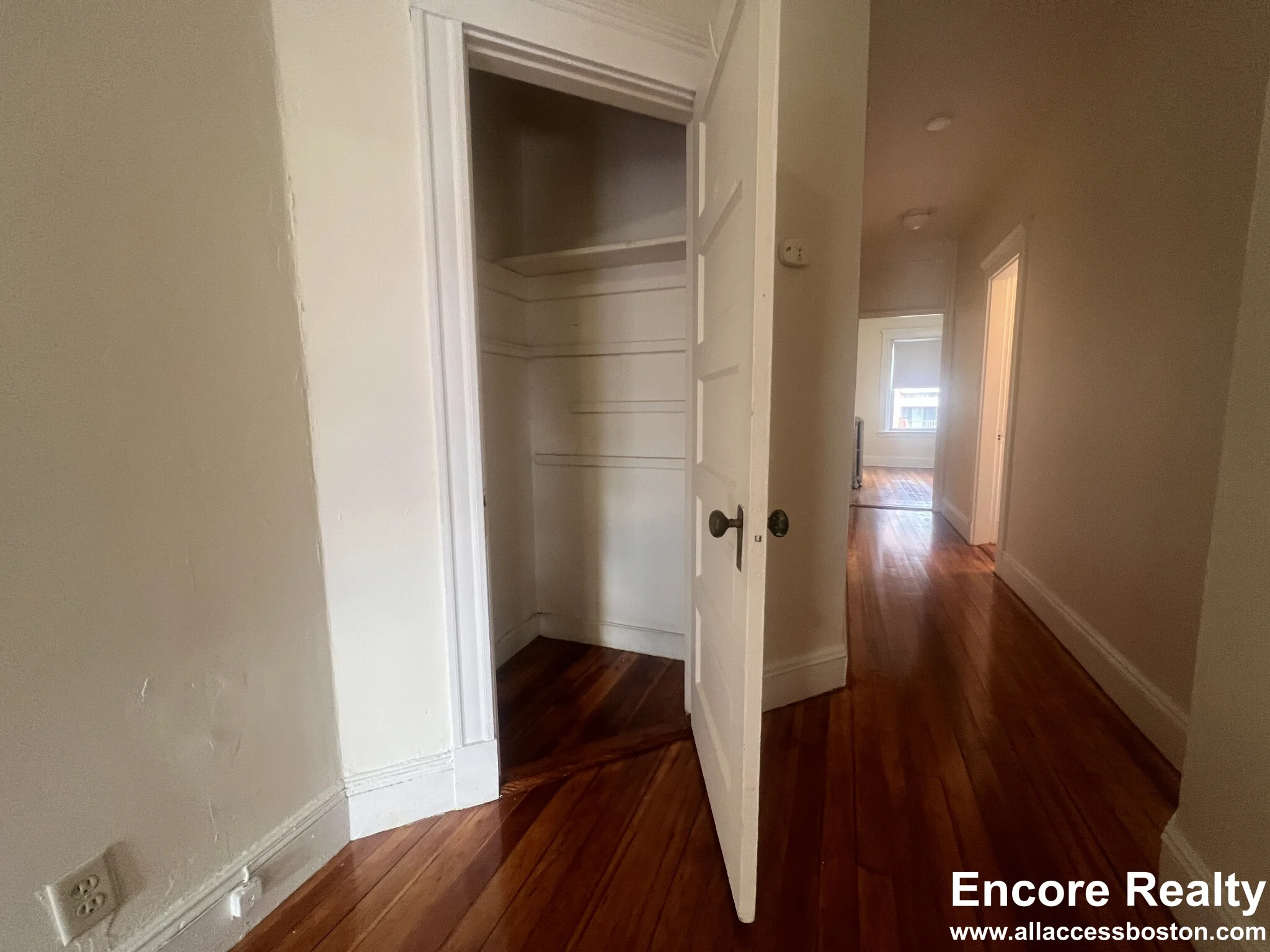 3 bed, 1 bath apartment for rent at 11 Mount Hood Rd Unit 5, Brighton — photo 7 of 10