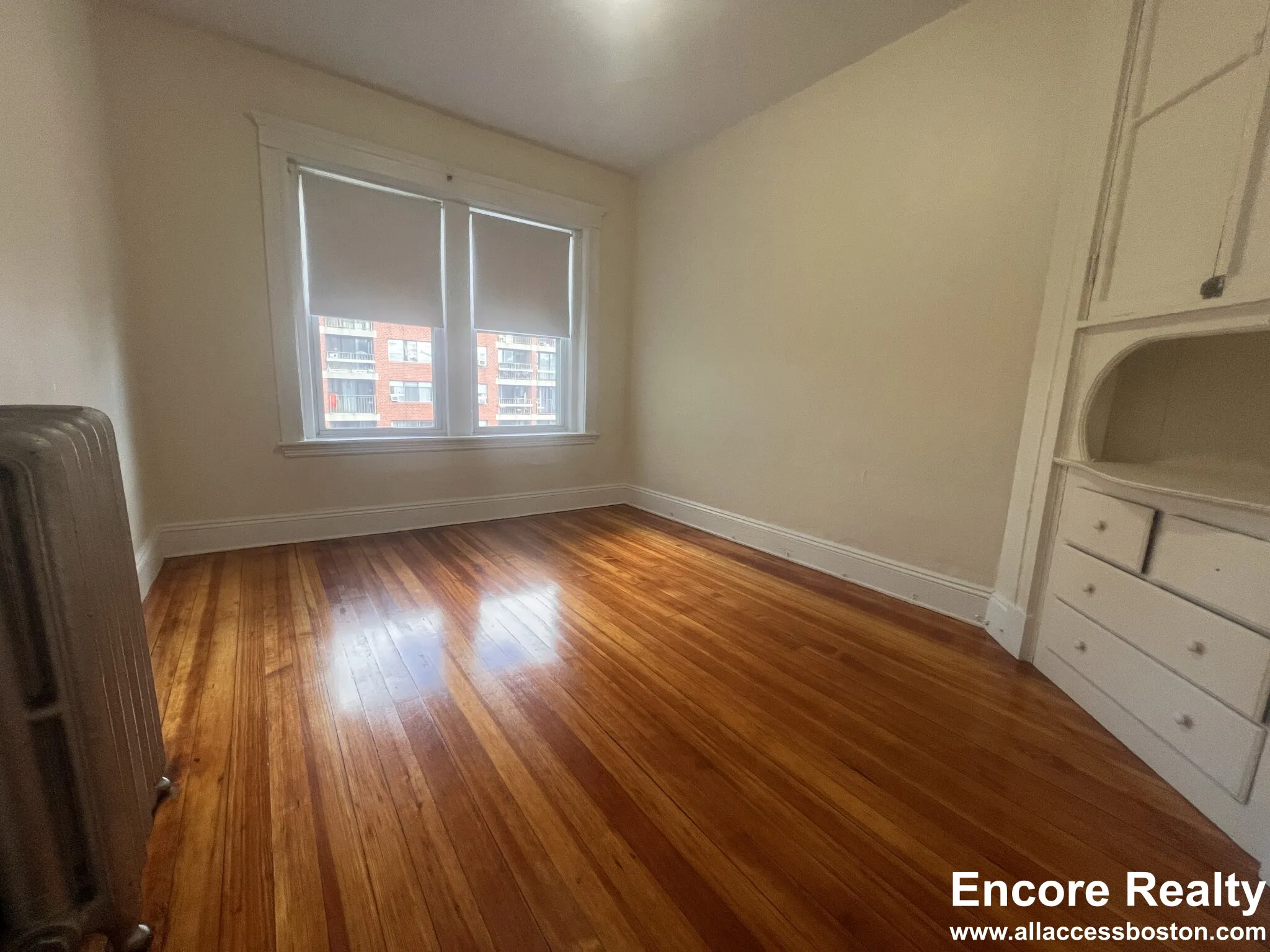3 bed, 1 bath apartment for rent at 11 Mount Hood Rd Unit 5, Brighton — photo 8 of 10