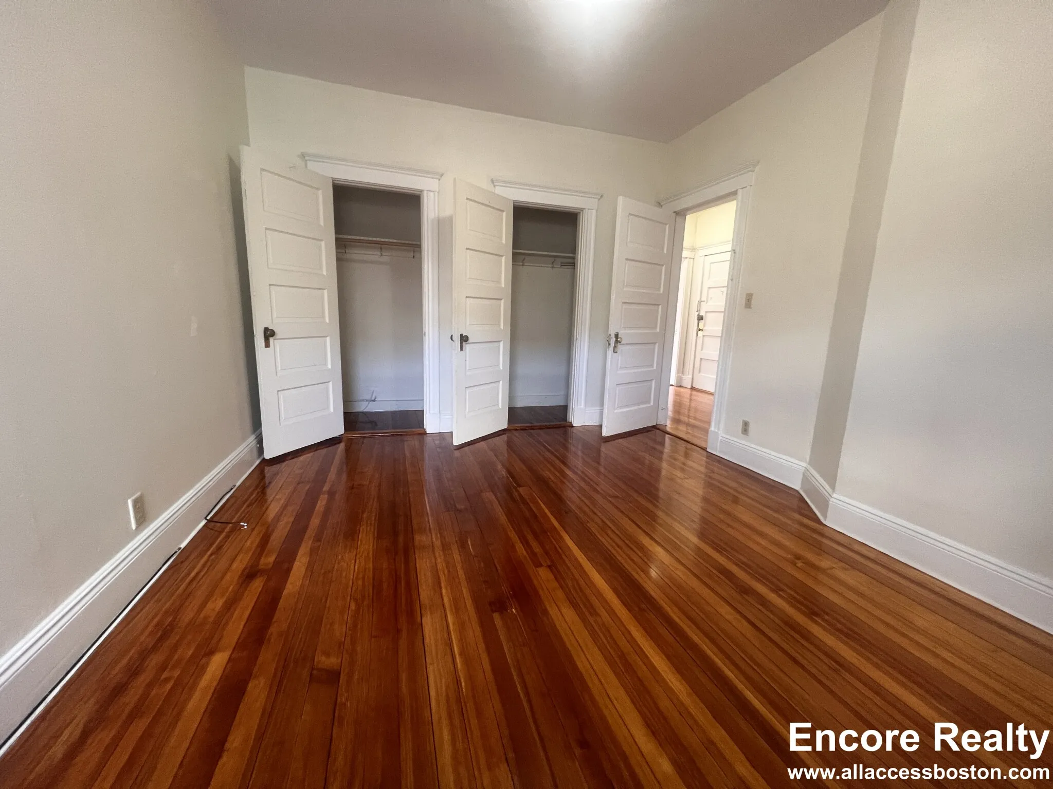 3 bed, 1 bath apartment for rent at 11 Mount Hood Rd Unit 5, Brighton — photo 6 of 10