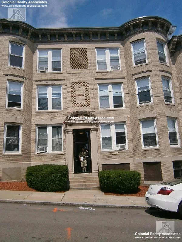 1 bed, 1 bath apartment for rent at 11 Mount Hood Rd Unit 9, Brighton — photo 11 of 11