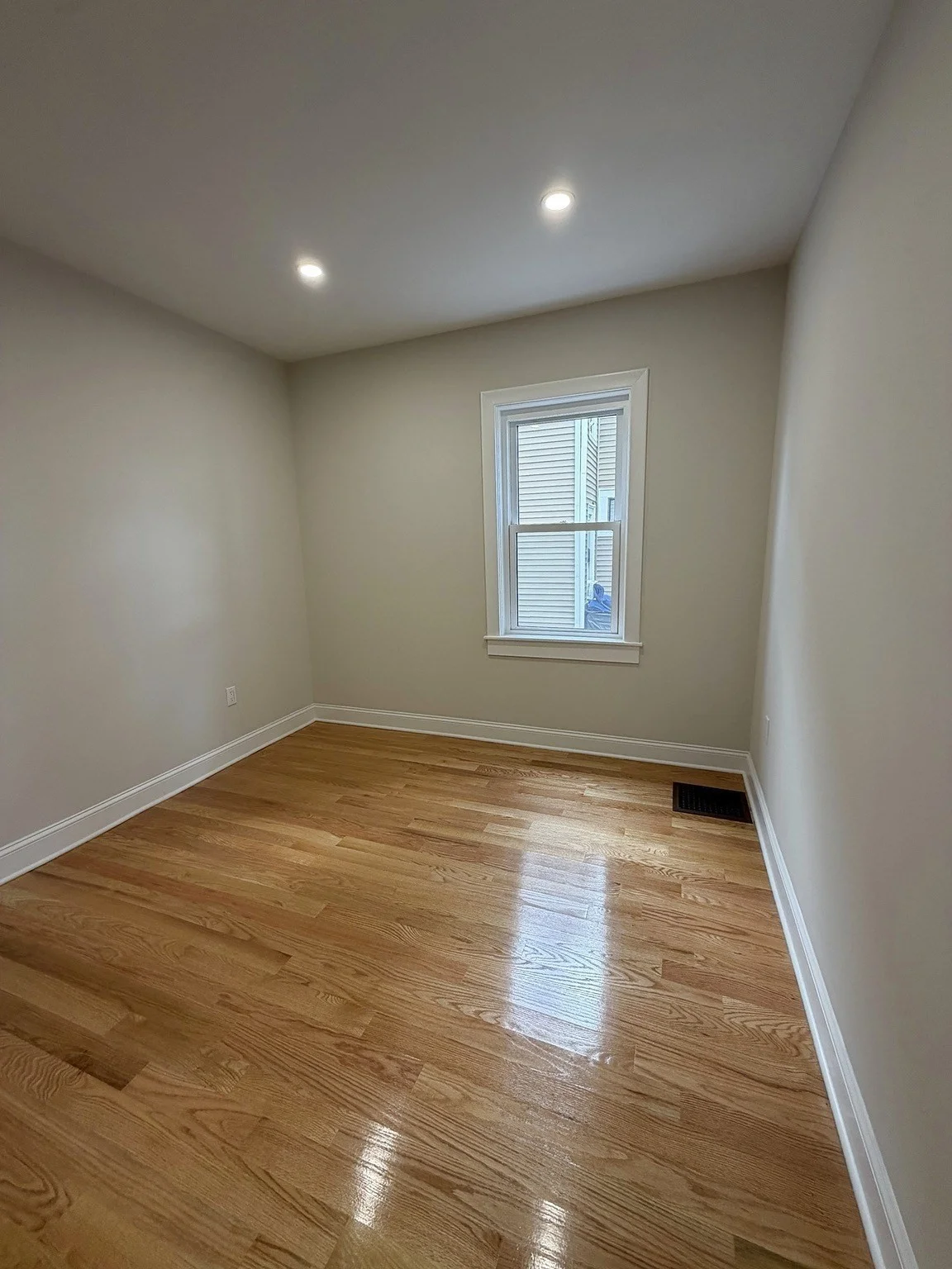3 bed, 2 bath apartment for rent at 11 Mount Pleasant St Unit 1, Waltham — photo 6 of 18