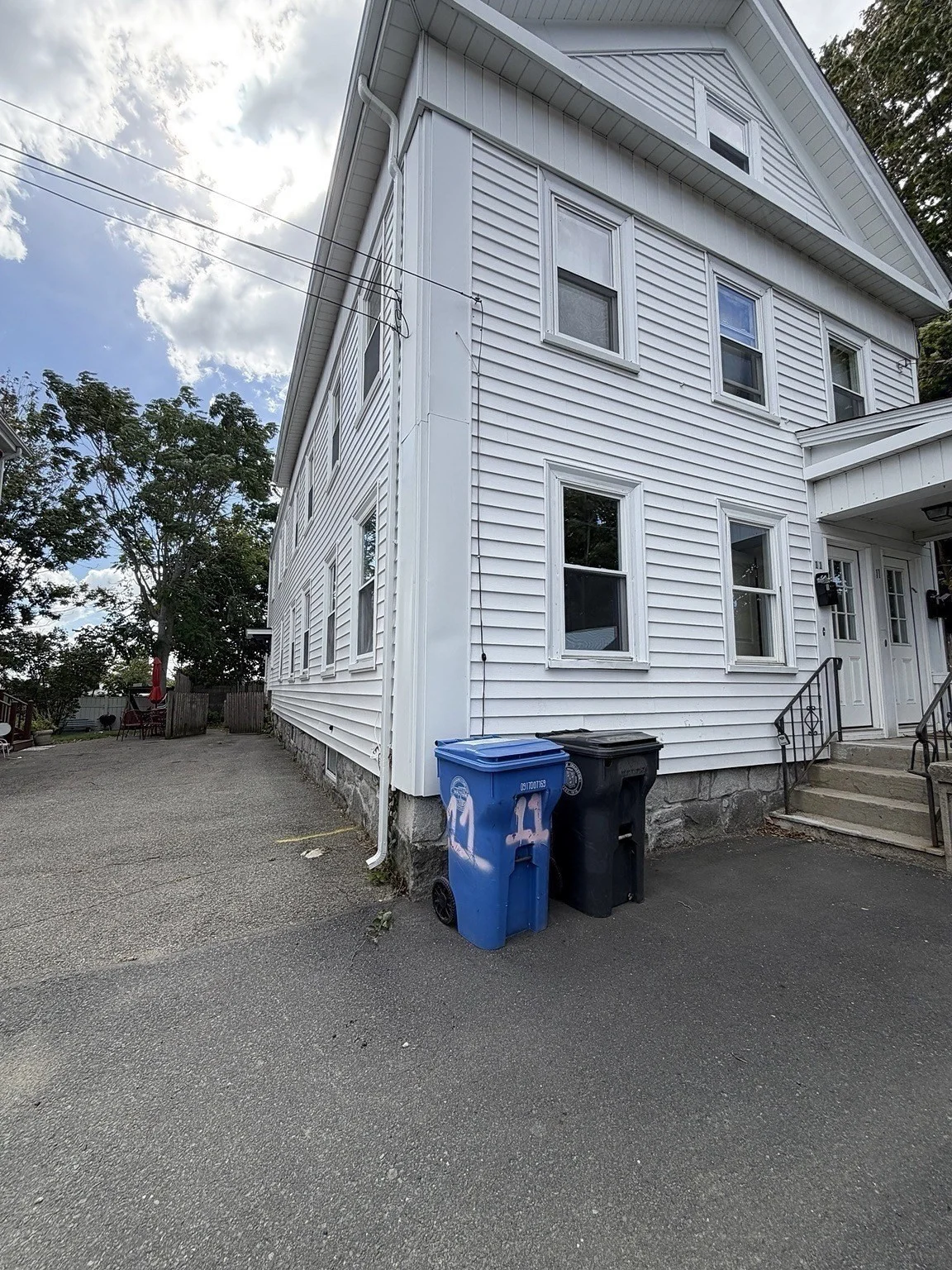 3 bed, 2 bath apartment for rent at 11 Mount Pleasant St Unit 1, Waltham