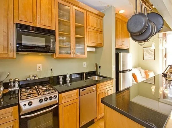 1 bed, 1 bath apartment for rent at 11 Myrtle St Unit 4, Beacon Hill — photo 4 of 5