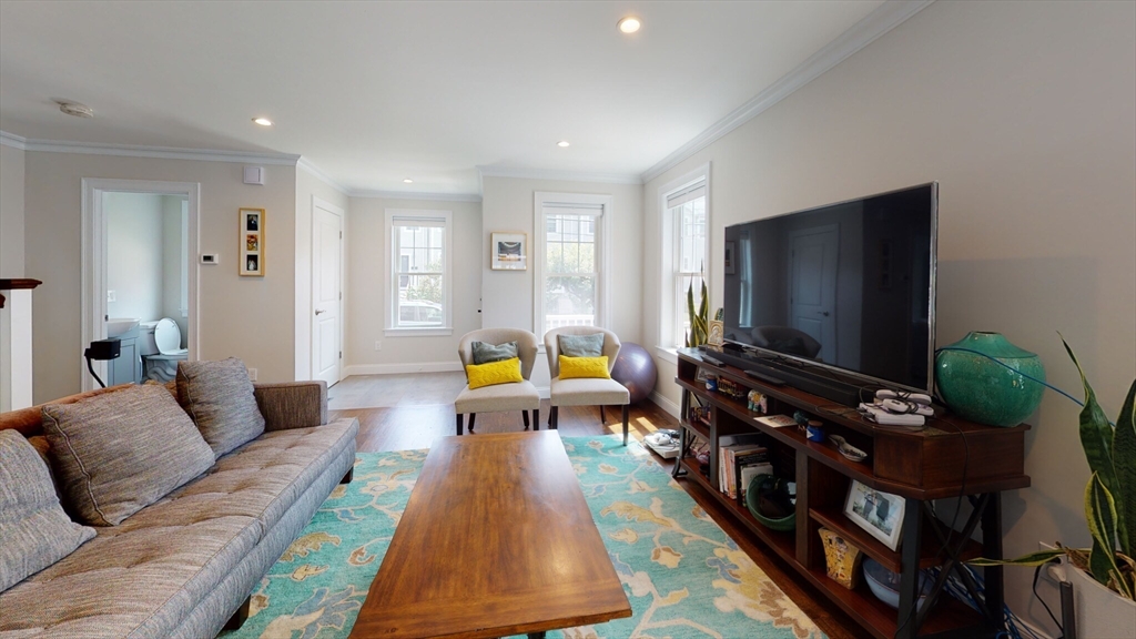 3 bed, 3 bath apartment for rent at 11 Myrtle St, Watertown — photo 3 of 20