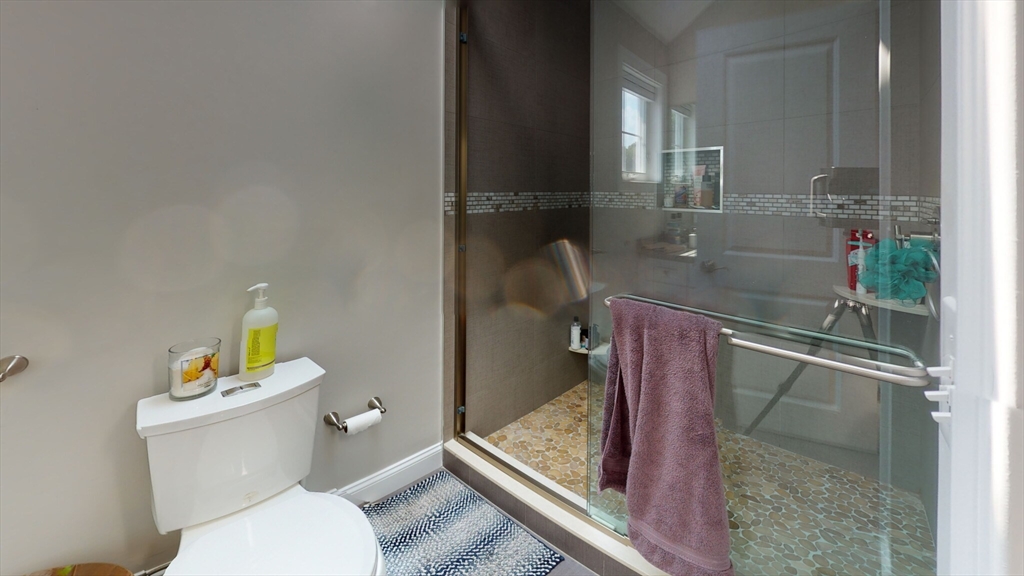 3 bed, 3 bath apartment for rent at 11 Myrtle St, Watertown — photo 14 of 20