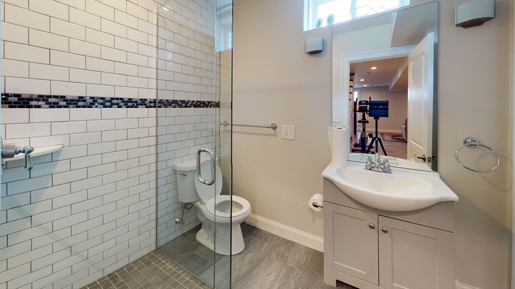 3 bed, 3 bath apartment for rent at 11 Myrtle St, Watertown — photo 16 of 20