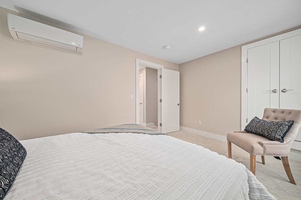 2 bed, 1 bath apartment for rent at 11 Nancy Rd Unit 4, Easton — photo 16 of 24