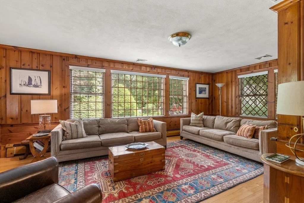 4 bed, 2 bath apartment for rent at 11 Nantucket Rd Unit 11, Wellesley — photo 14 of 23