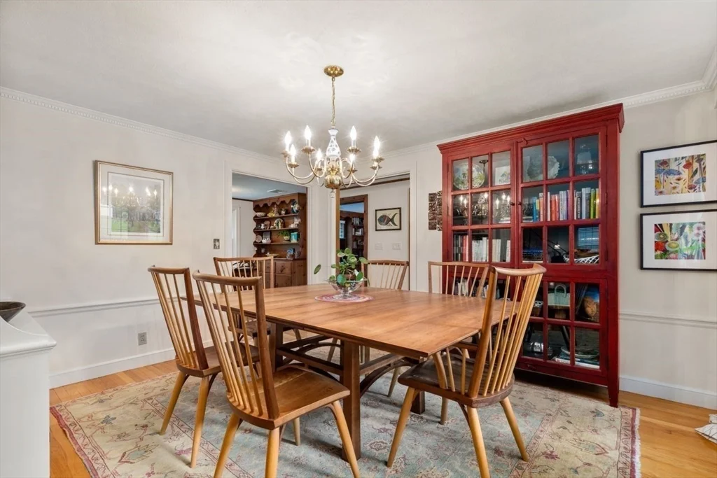 4 bed, 2 bath apartment for rent at 11 Nantucket Rd Unit 11, Wellesley — photo 8 of 23