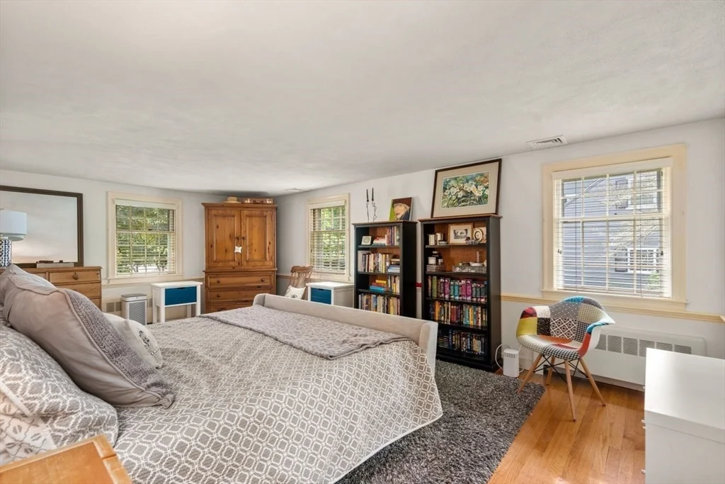 4 bed, 2 bath apartment for rent at 11 Nantucket Rd Unit 11, Wellesley — photo 19 of 23