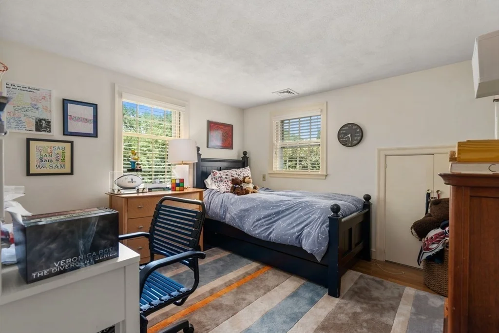 4 bed, 2 bath apartment for rent at 11 Nantucket Rd Unit 11, Wellesley — photo 15 of 23
