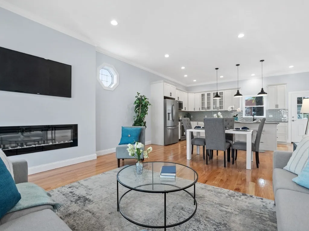 4 bed, 3.5 bath apartment for rent at 11 Naviens Ln Unit 1, Bleachery — photo 12 of 26