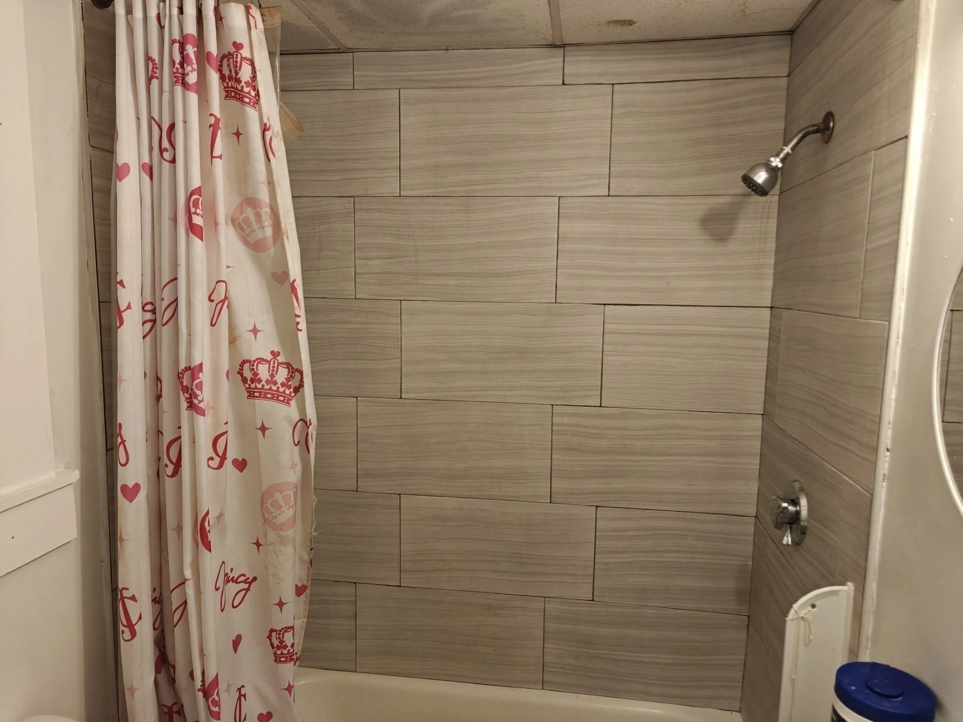 3 bed, 1 bath apartment for rent at 11 Nelson St Unit 2, Lynn — photo 10 of 14