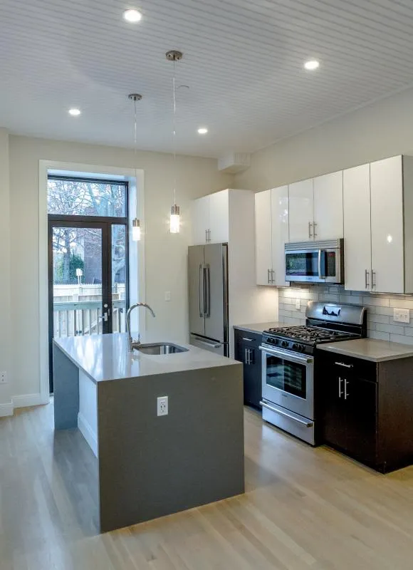 3 bed, 2 bath apartment for rent at 11 Newcomb St Unit 4, Roxbury — photo 2 of 13
