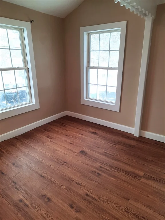 2 bed, 1 bath apartment for rent at 11 North Boundary Rd Unit 11, Pembroke — photo 3 of 4