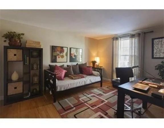 2 bed, 1 bath apartment for rent at 11 Oak St Unit 2, Wellesley — photo 9 of 14