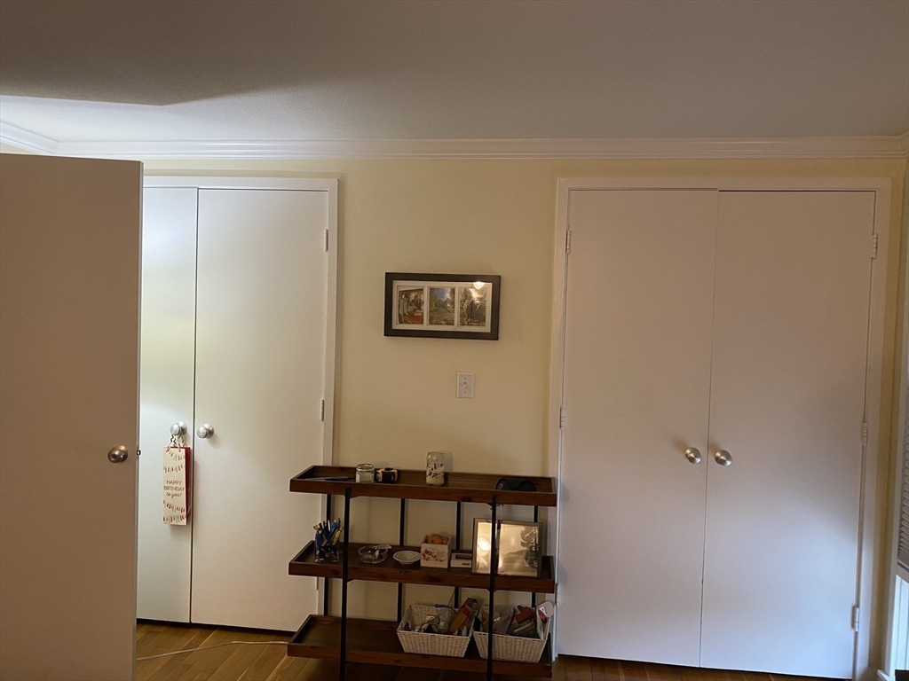 2 bed, 1 bath apartment for rent at 11 Oak St Unit 52, Wellesley — photo 10 of 13
