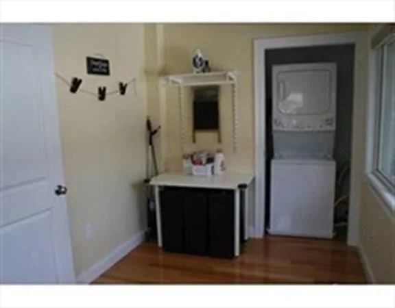 4 bed, 2 bath apartment for rent at 11 Oak St Unit -, Watertown — photo 33 of 34