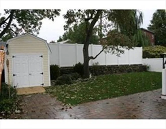 4 bed, 2 bath apartment for rent at 11 Oak St Unit -, Watertown — photo 34 of 34