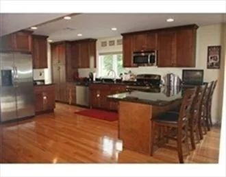 4 bed, 2 bath apartment for rent at 11 Oak St Unit -, Watertown — photo 4 of 34