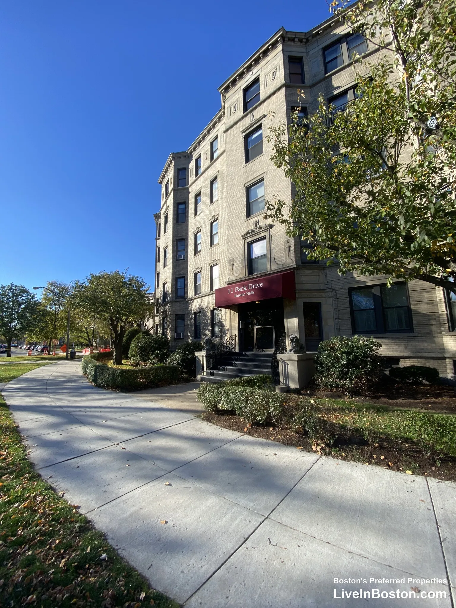 Studio bed, 1 bath apartment for rent at 11 Park Dr Unit 32, Fenway — photo 12 of 12