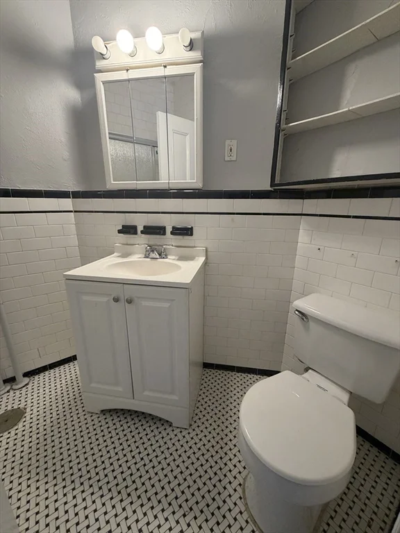 5 bed, 2 bath apartment for rent at 11 Park St Unit 6, Coolidge Corner — photo 20 of 21