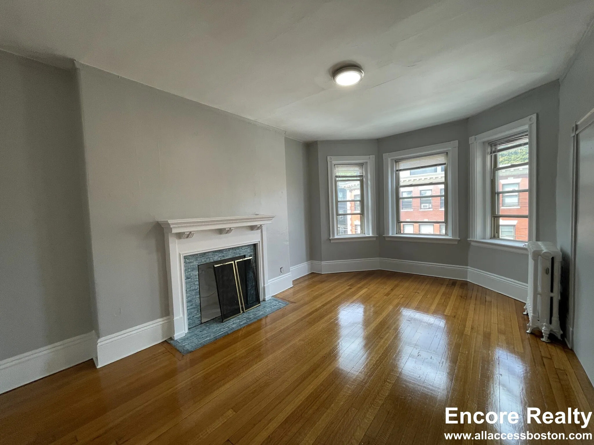 5 bed, 2 bath apartment for rent at 11 Park St Unit 6a, Coolidge Corner