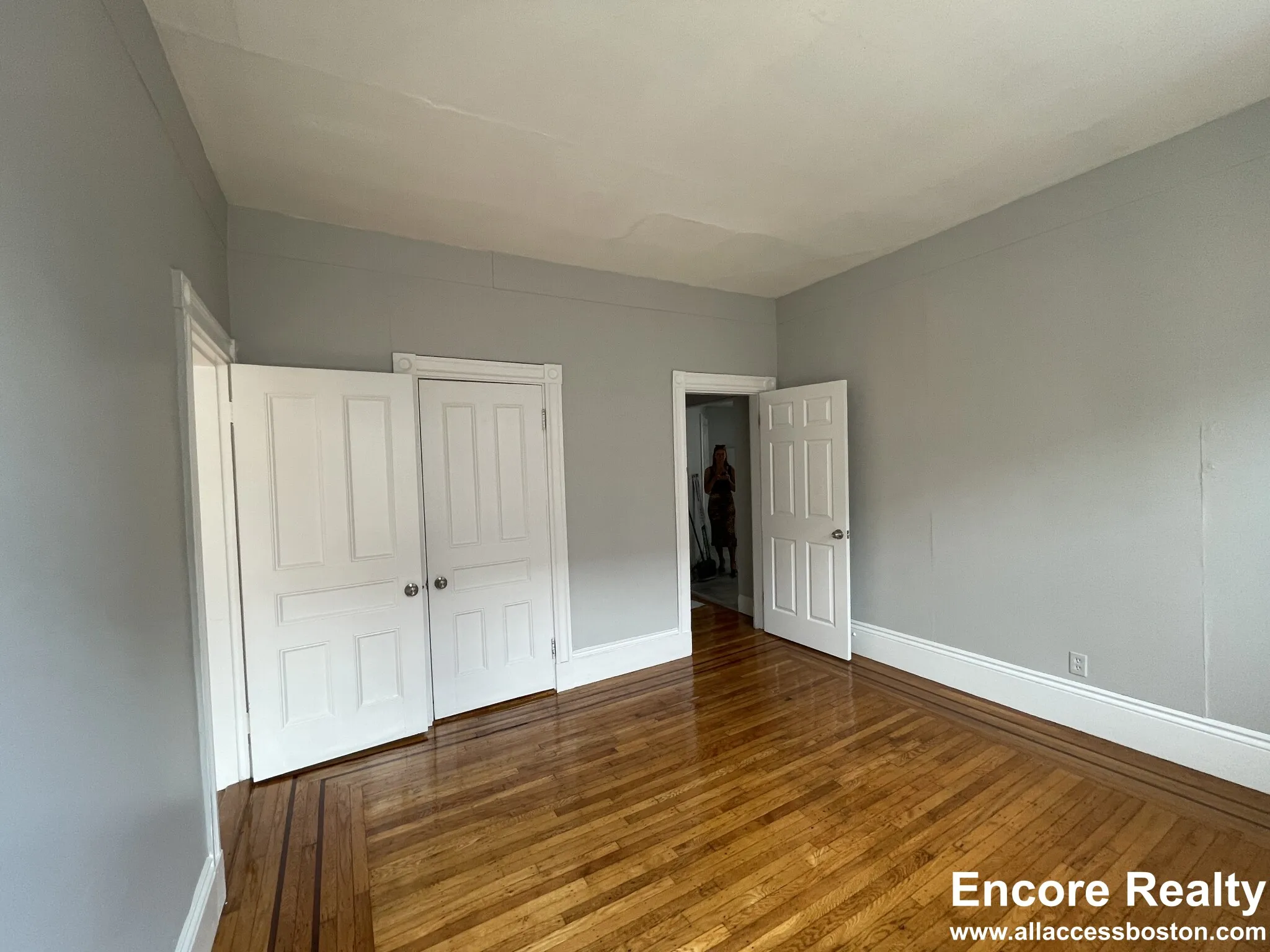 5 bed, 2 bath apartment for rent at 11 Park St Unit 6a, Coolidge Corner — photo 9 of 23