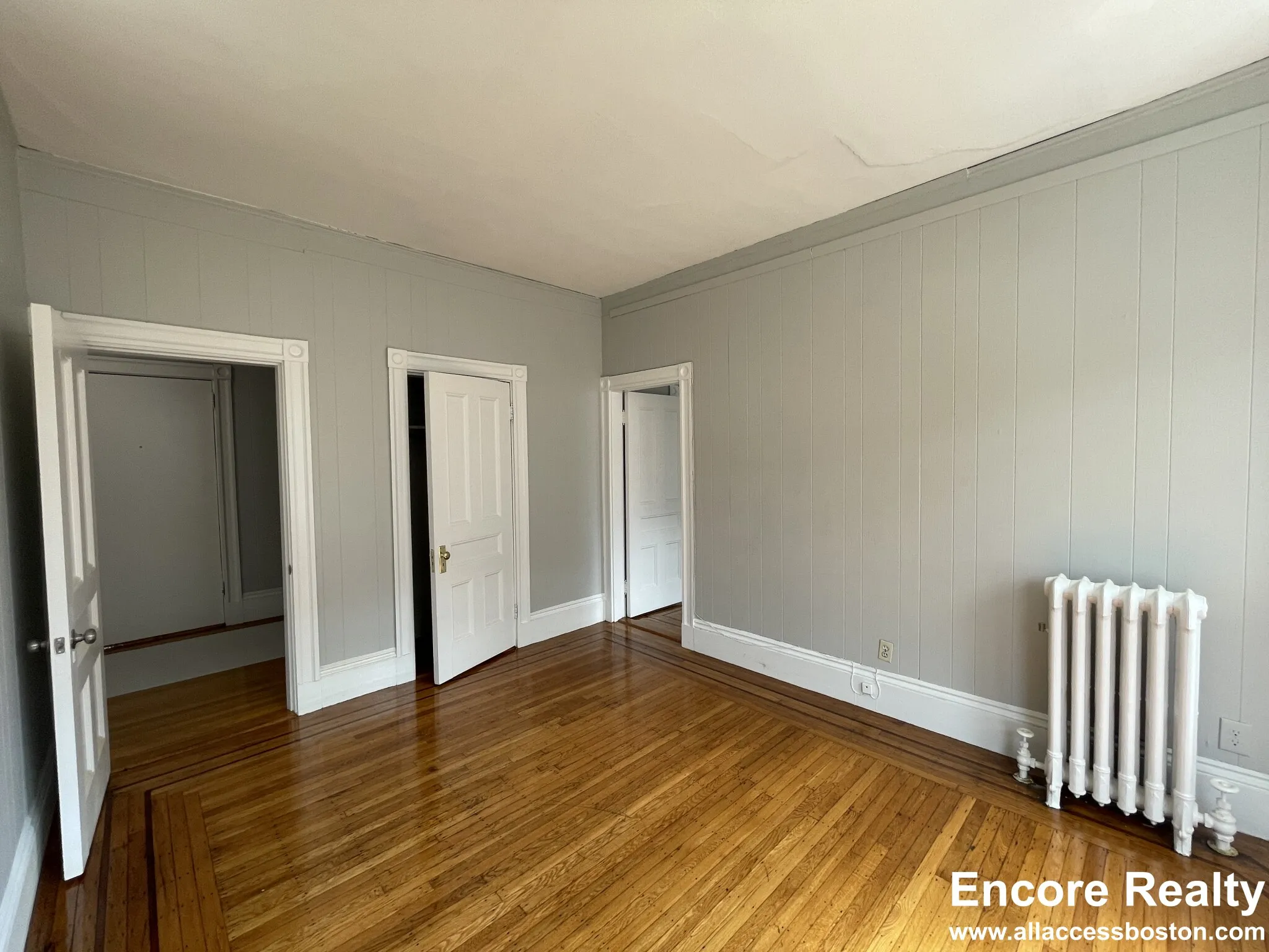 5 bed, 2 bath apartment for rent at 11 Park St Unit 6q, Coolidge Corner — photo 10 of 23