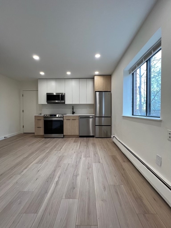1 bed, 1 bath apartment for rent at 11 Parker Hill Ave Unit 3A, Mission Hill — photo 2 of 4