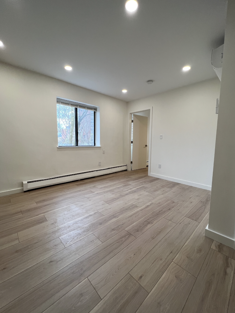 1 bed, 1 bath apartment for rent at 11 Parker Hill Ave Unit 6A, Mission Hill — photo 2 of 5