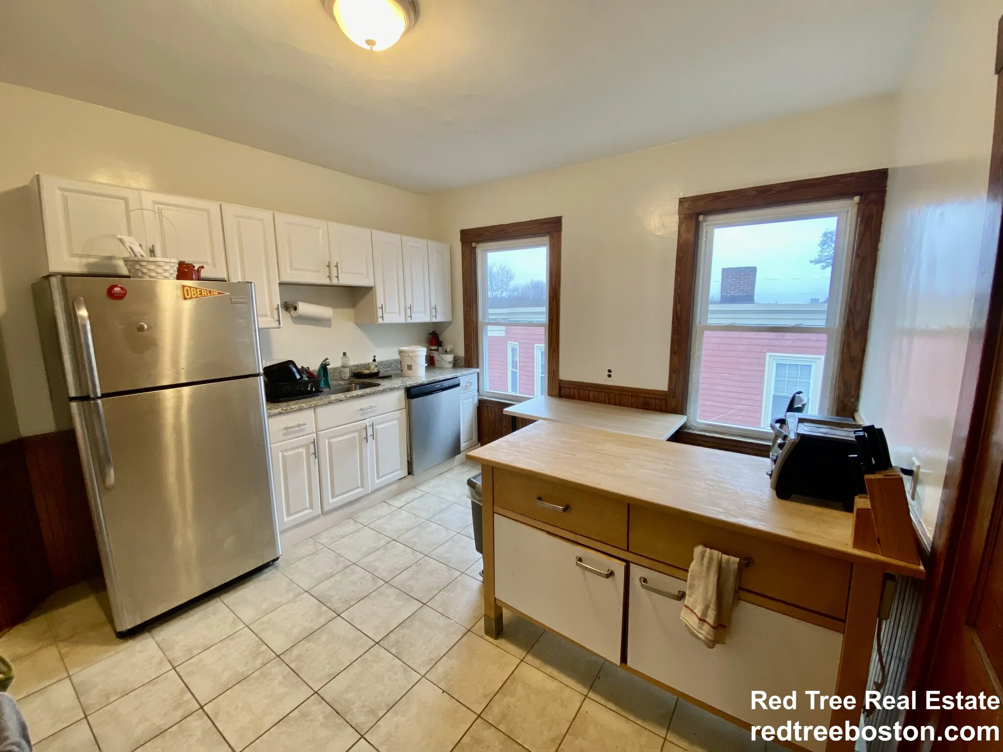 3 bed, 1 bath apartment for rent at 11 Parkton Rd Unit 3, Jamaica Hills — photo 4 of 16