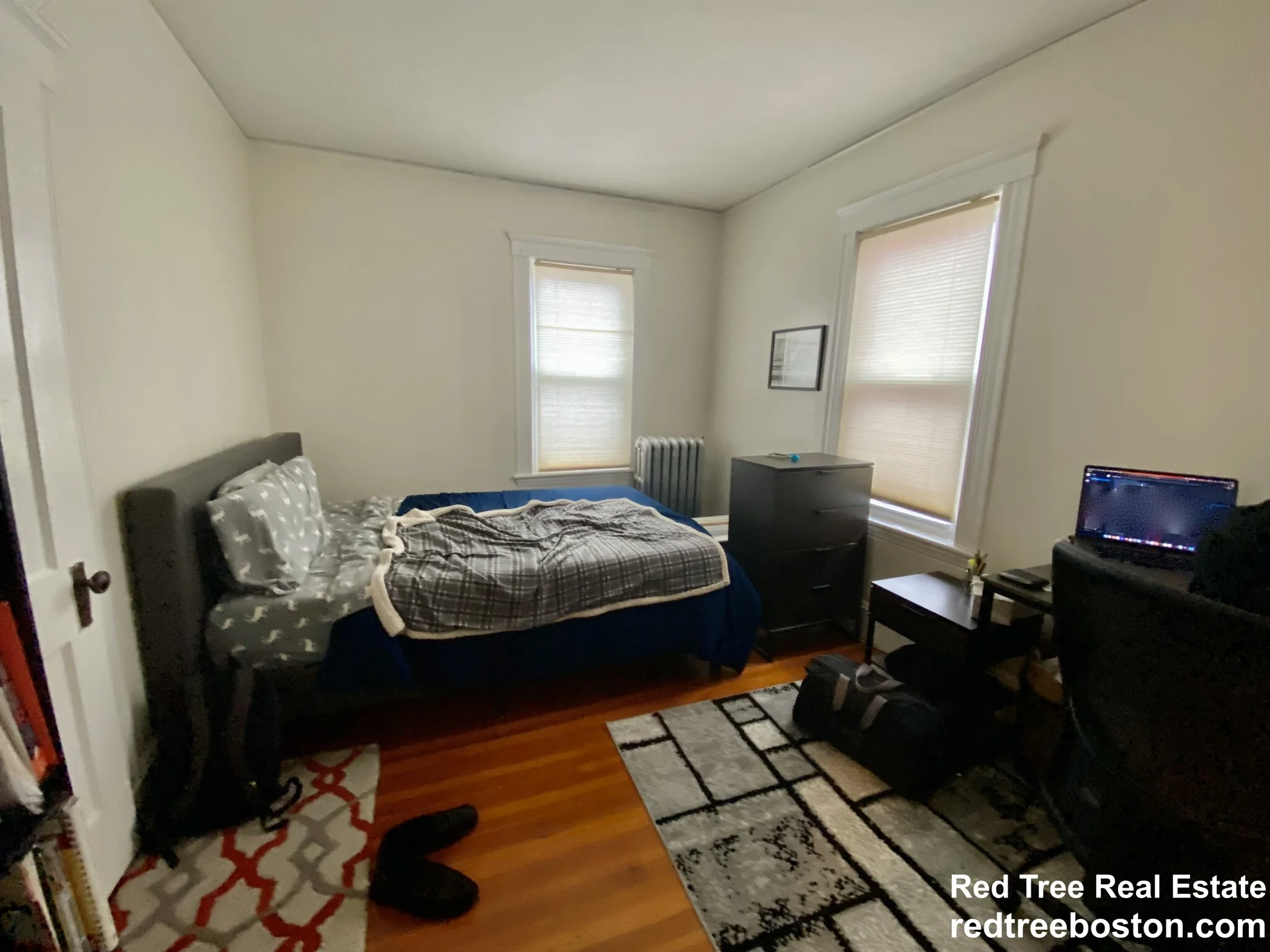 3 bed, 1 bath apartment for rent at 11 Parkton Rd Unit 3, Jamaica Hills — photo 8 of 16