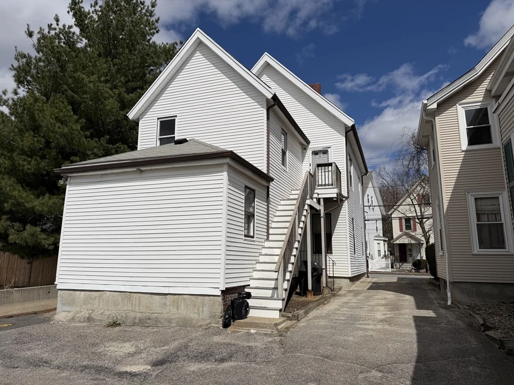 3 bed, 1 bath apartment for rent at 11 Patten St Unit 2, Watertown — photo 16 of 17