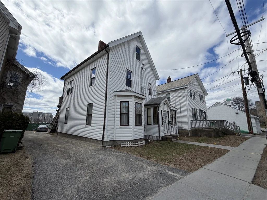 3 bed, 1 bath apartment for rent at 11 Patten St Unit 2, Watertown — photo 17 of 17