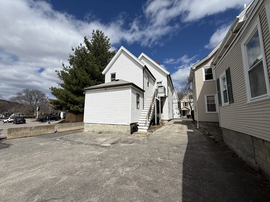 3 bed, 1 bath apartment for rent at 11 Patten St Unit 2, Watertown — photo 15 of 17
