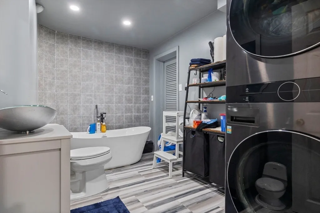4 bed, 2 bath apartment for rent at 11 Patterson Rd Unit SF, Lexington — photo 21 of 26