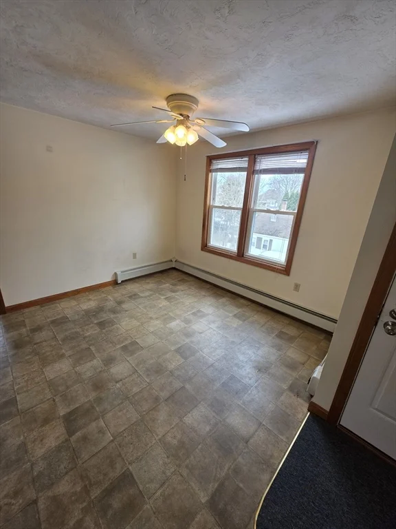 2 bed, 1 bath apartment for rent at 11 Pearl St Unit 3, Middleboro — photo 3 of 19
