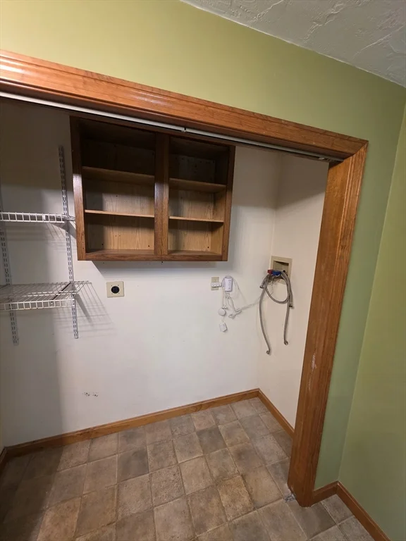 2 bed, 1 bath apartment for rent at 11 Pearl St Unit 3, Middleboro — photo 10 of 19