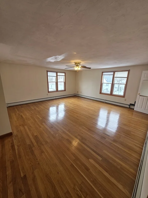 2 bed, 1 bath apartment for rent at 11 Pearl St Unit 3, Middleboro — photo 4 of 19