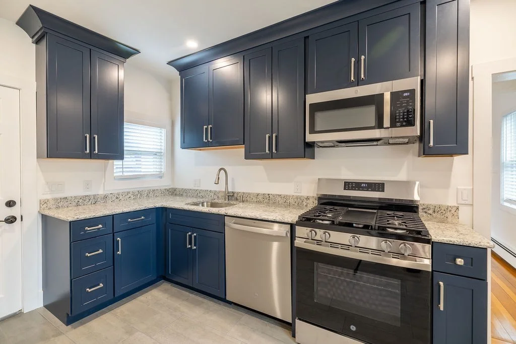 1 bed, 1 bath apartment for rent at 11 Pearl St Unit A, Salem — photo 2 of 31