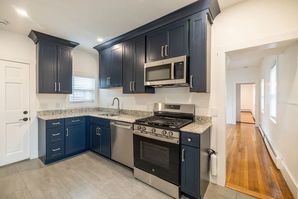 1 bed, 1 bath apartment for rent at 11 Pearl St Unit A, Salem