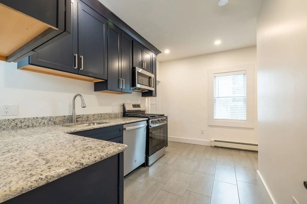 1 bed, 1 bath apartment for rent at 11 Pearl St Unit A, Salem — photo 4 of 31