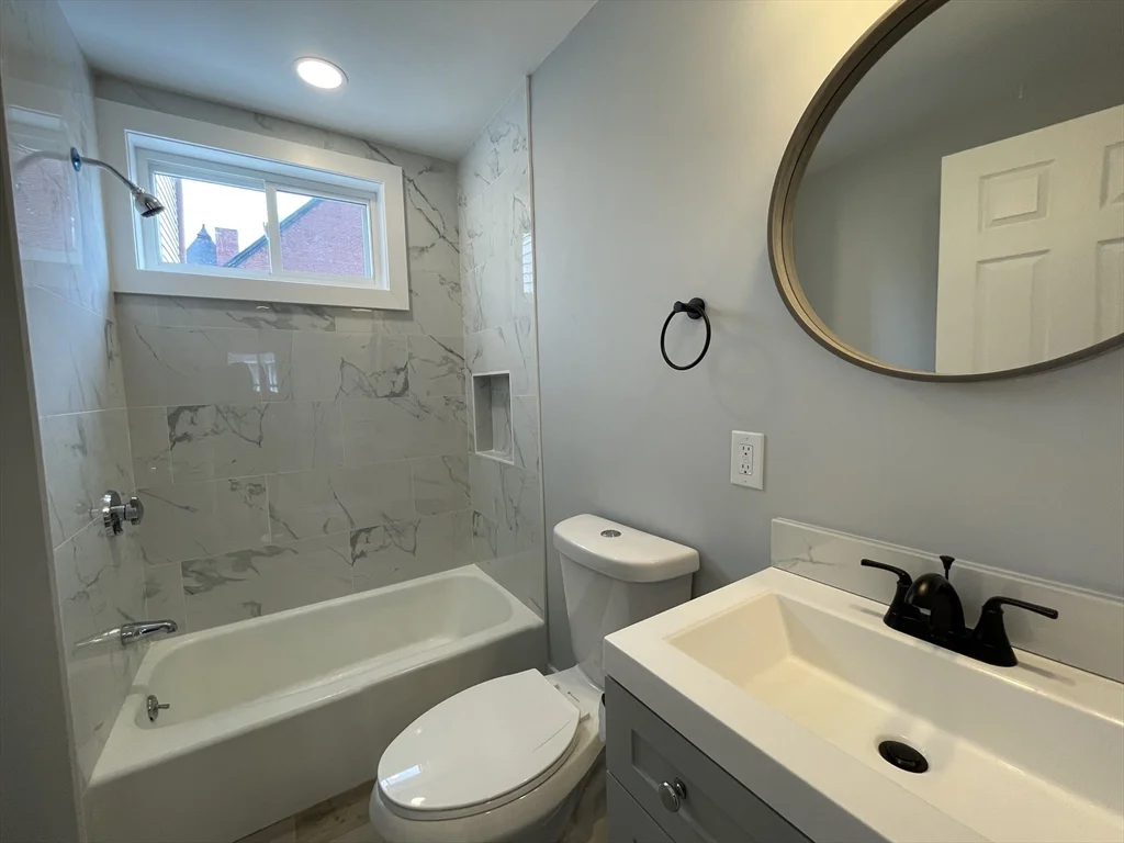 4 bed, 2 bath apartment for rent at 11 Pearl Ter Unit 2, Somerville — photo 4 of 11