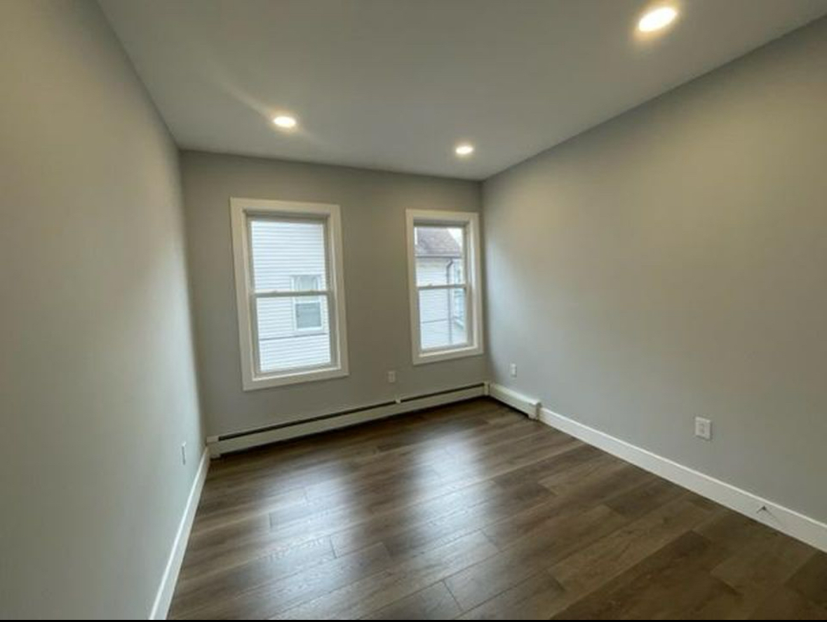 4 bed, 2 bath apartment for rent at 11 Pearl Ter Unit 3, East Somerville — photo 9 of 10