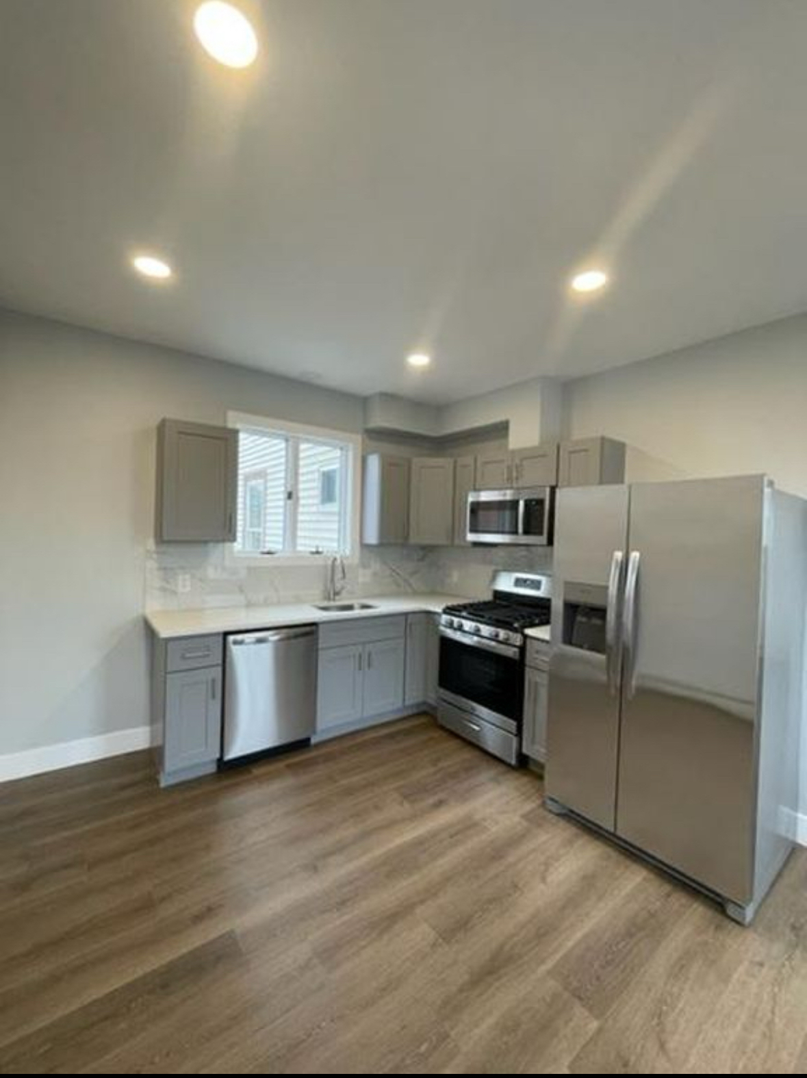4 bed, 2 bath apartment for rent at 11 Pearl Ter Unit 3, East Somerville — photo 1 of 10