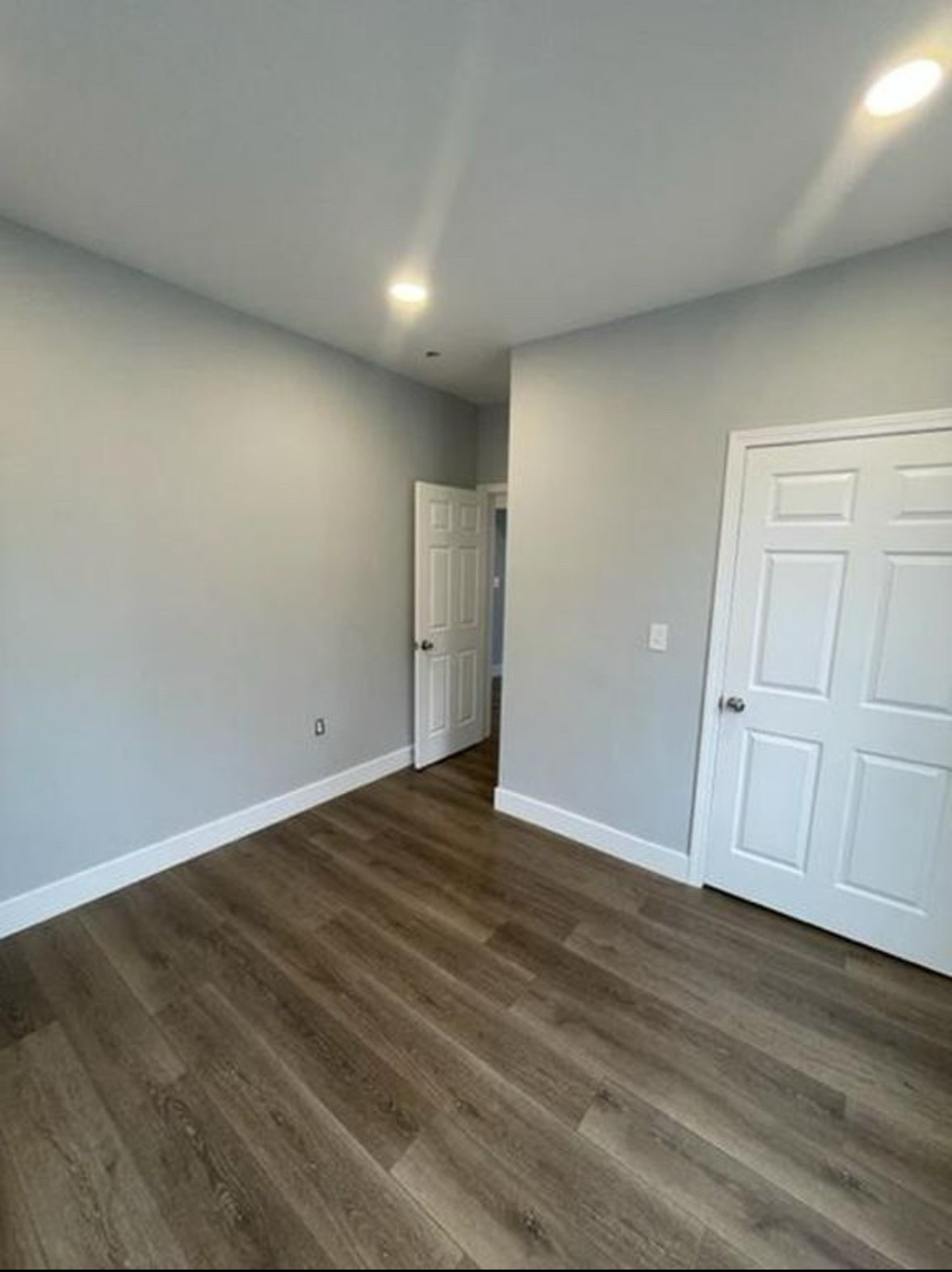 4 bed, 2 bath apartment for rent at 11 Pearl Ter Unit 3, East Somerville — photo 4 of 10